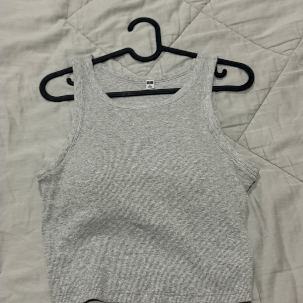 Uniqlo Light Gray Women's Tank Top